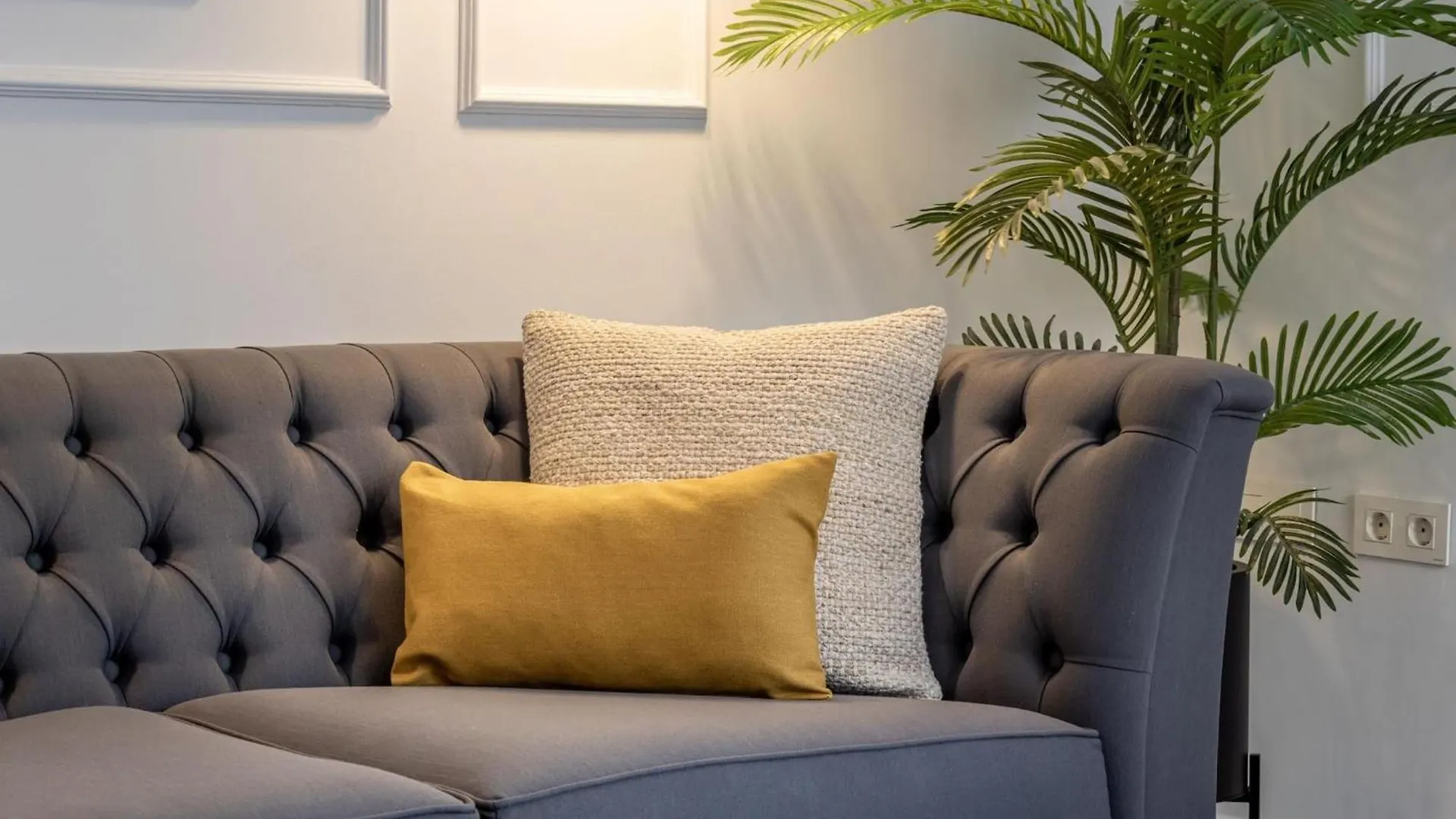 Central Stylish And Elegant 1 & 2 Bedroom Apartment II Granada