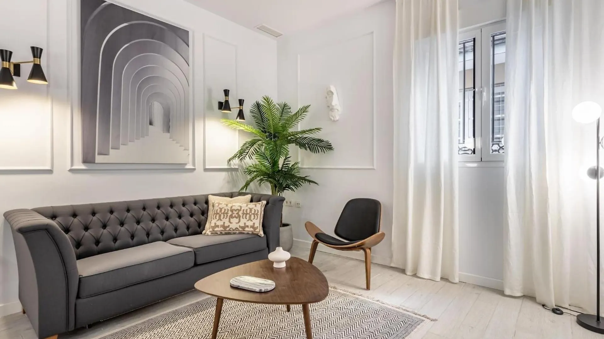 Central Stylish And Elegant 1 & 2 Bedroom Apartment II Granada