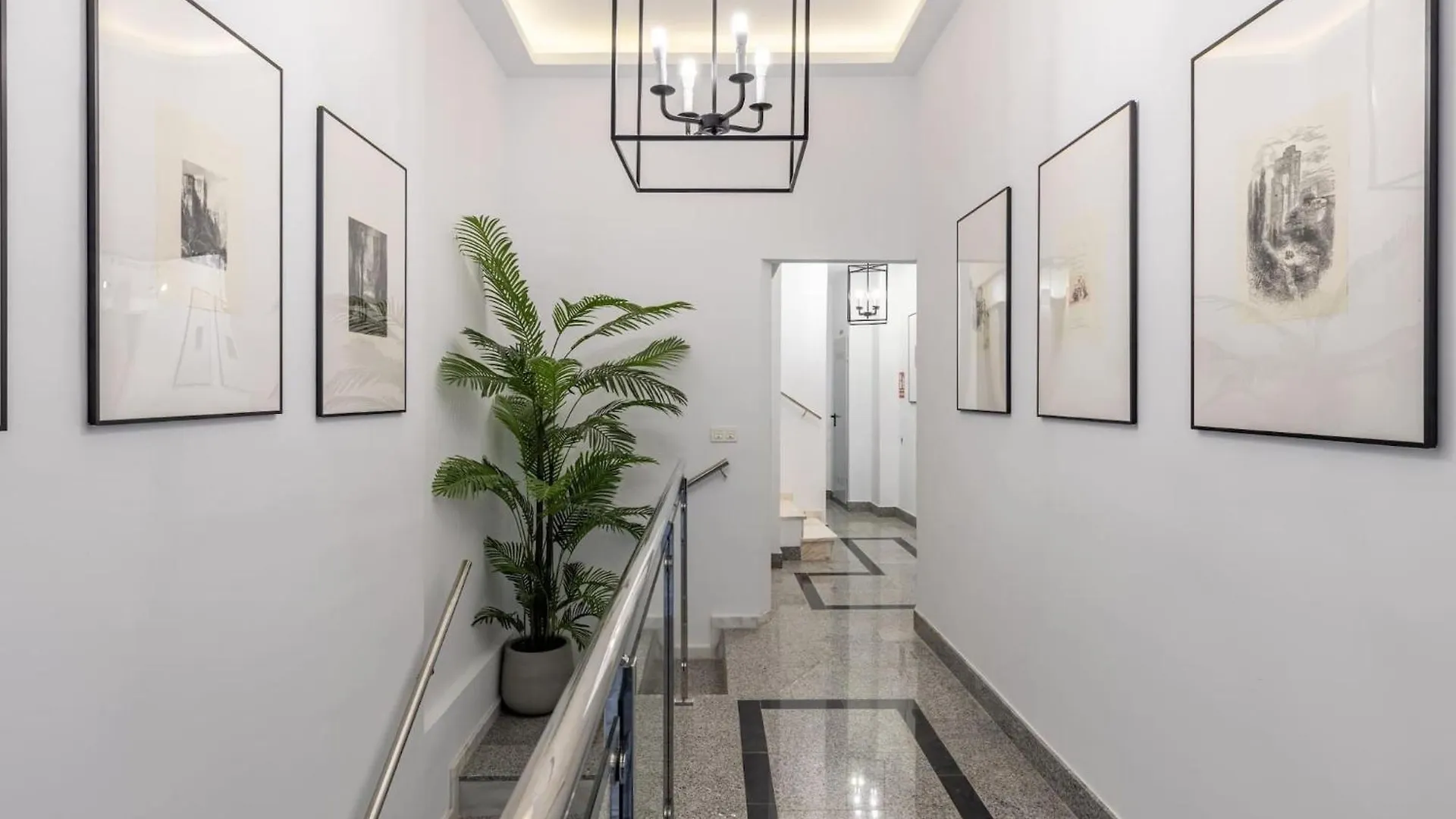 Central Stylish And Elegant 1 & 2 Bedroom Apartment II Granada 0*,