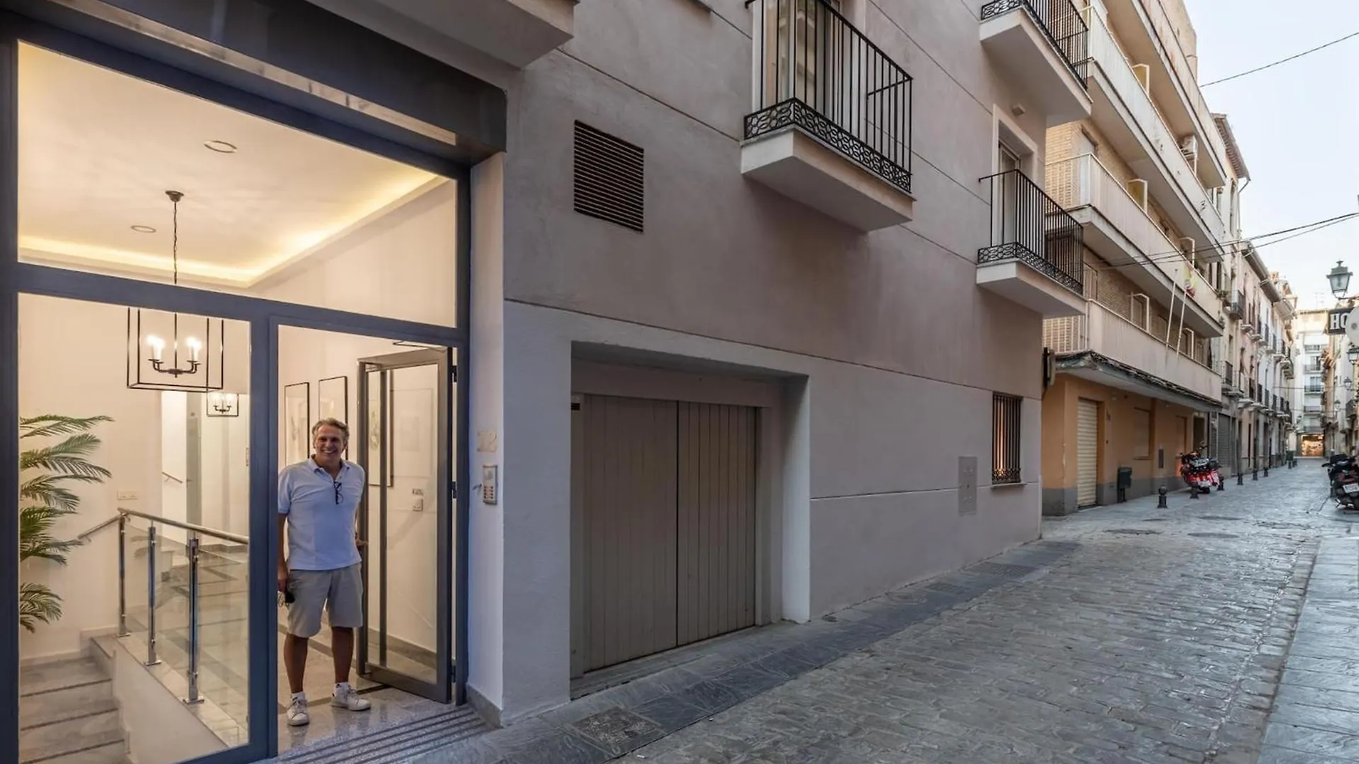 Central Stylish And Elegant 1 & 2 Bedroom Apartment II Granada